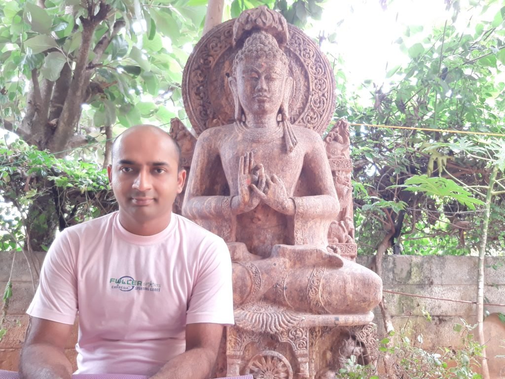 Sandeep-mishra-yoga-expert-profile-photo